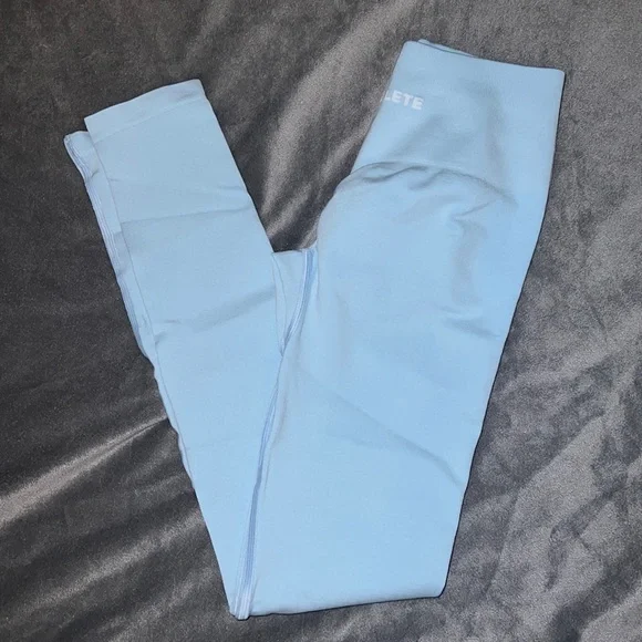 NWOT AMPLIFY LEGGING — Women's Seamless Scrunch Legging — ARCTIC BLUE - Picture 2 of 7